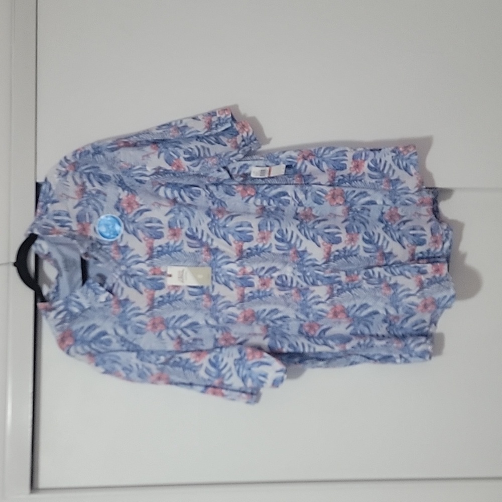 IZOD SALTWATER, BUTTON DOWN SHIRT